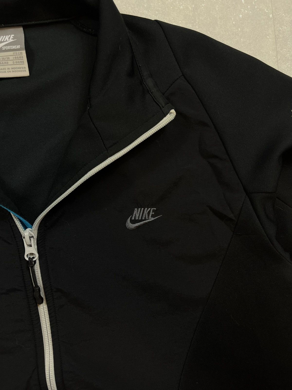 Nike × Vintage 00s Nike Air Spellout Vintage Y2K Sleeve Logo Retro Jacket Size US S / EU 44-46 / 1 - 2 Thumbnail