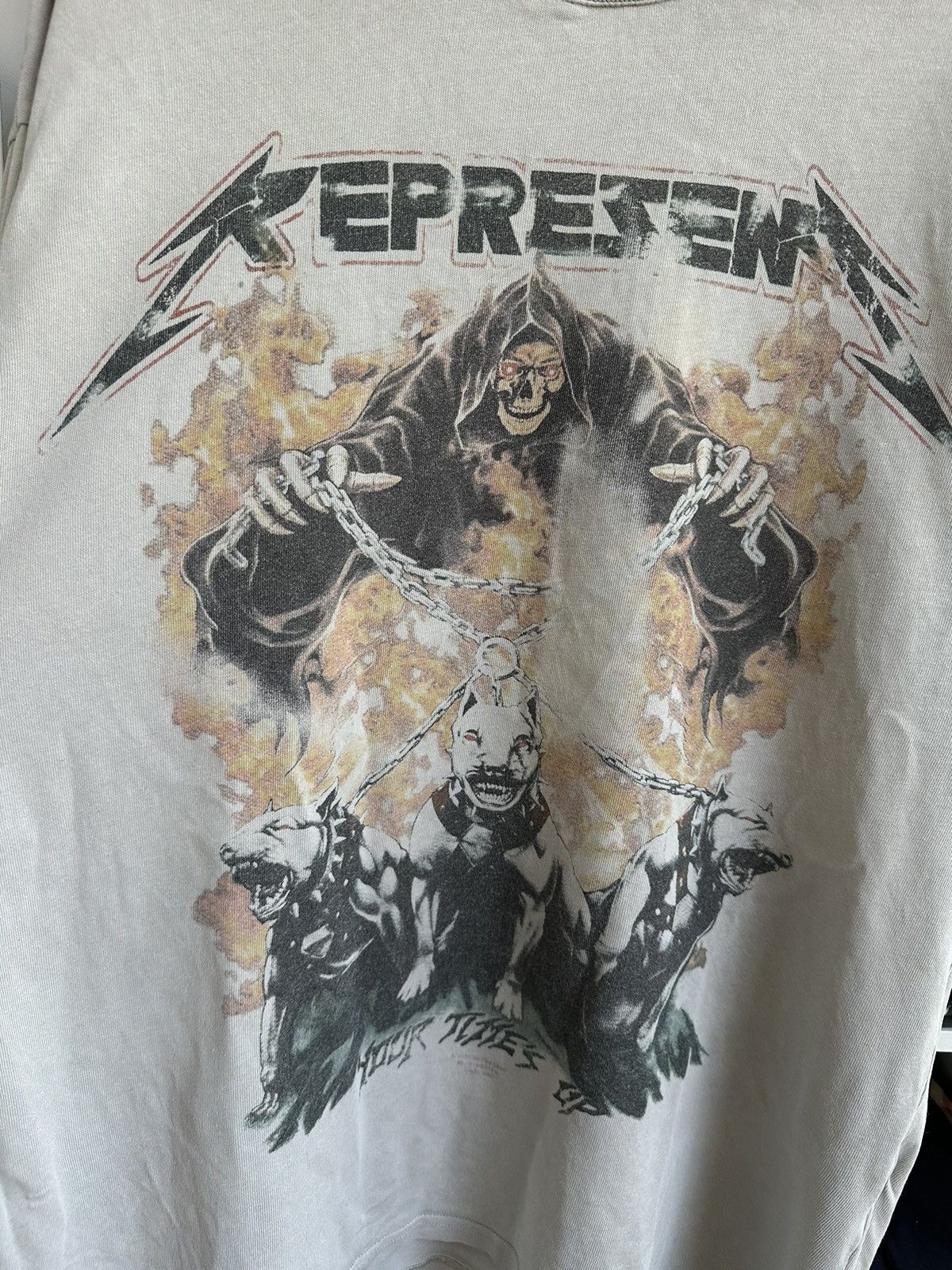 Represent Clo. 🔥OVERSIZED REPRESENT “YOUR TIME IS UP” T-SHIRT”🔥 Size US M / EU 48-50 / 2 - 3 Thumbnail