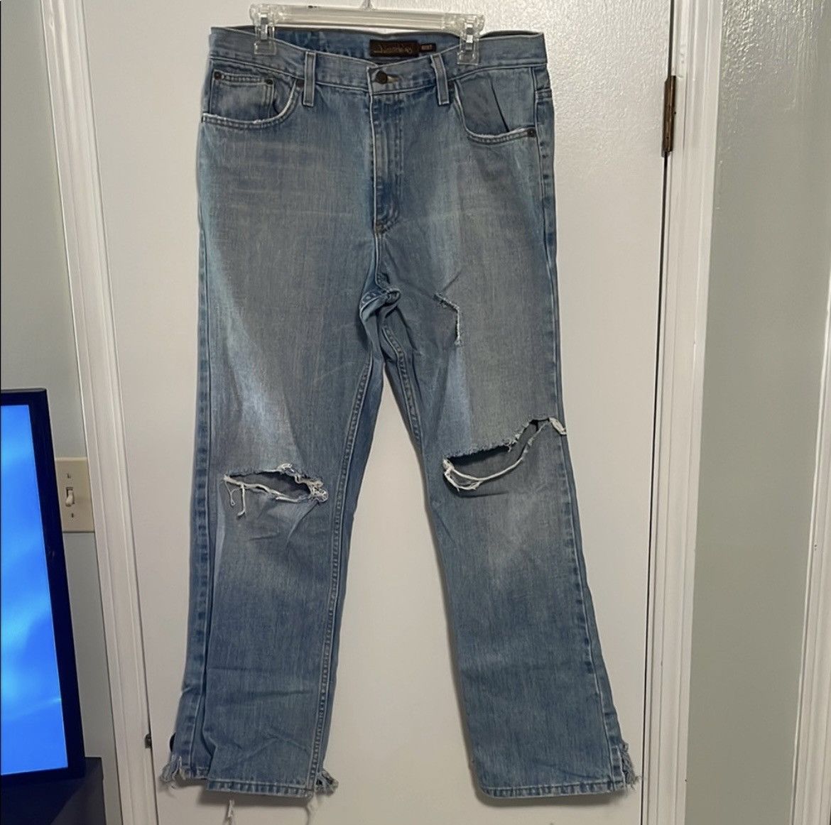 Aeropostale Aeropostale Blue Ripped Bootcut Jeans Size US 33 - 1 Thumbnail