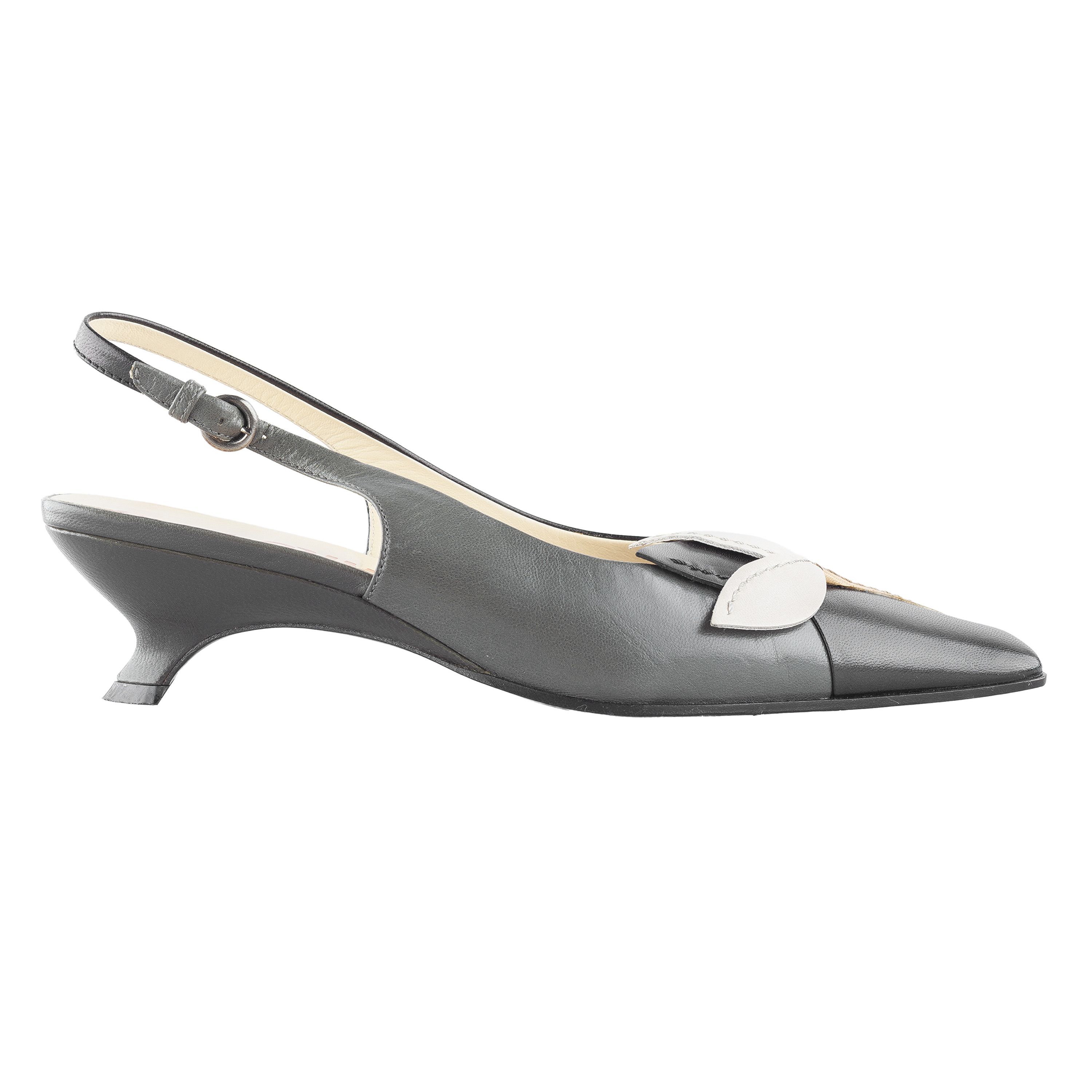 Miu Miu × Vintage Miu Miu Flower Black / Grey Heels (37 EU) Size US 6 / IT 36 - 3 Thumbnail
