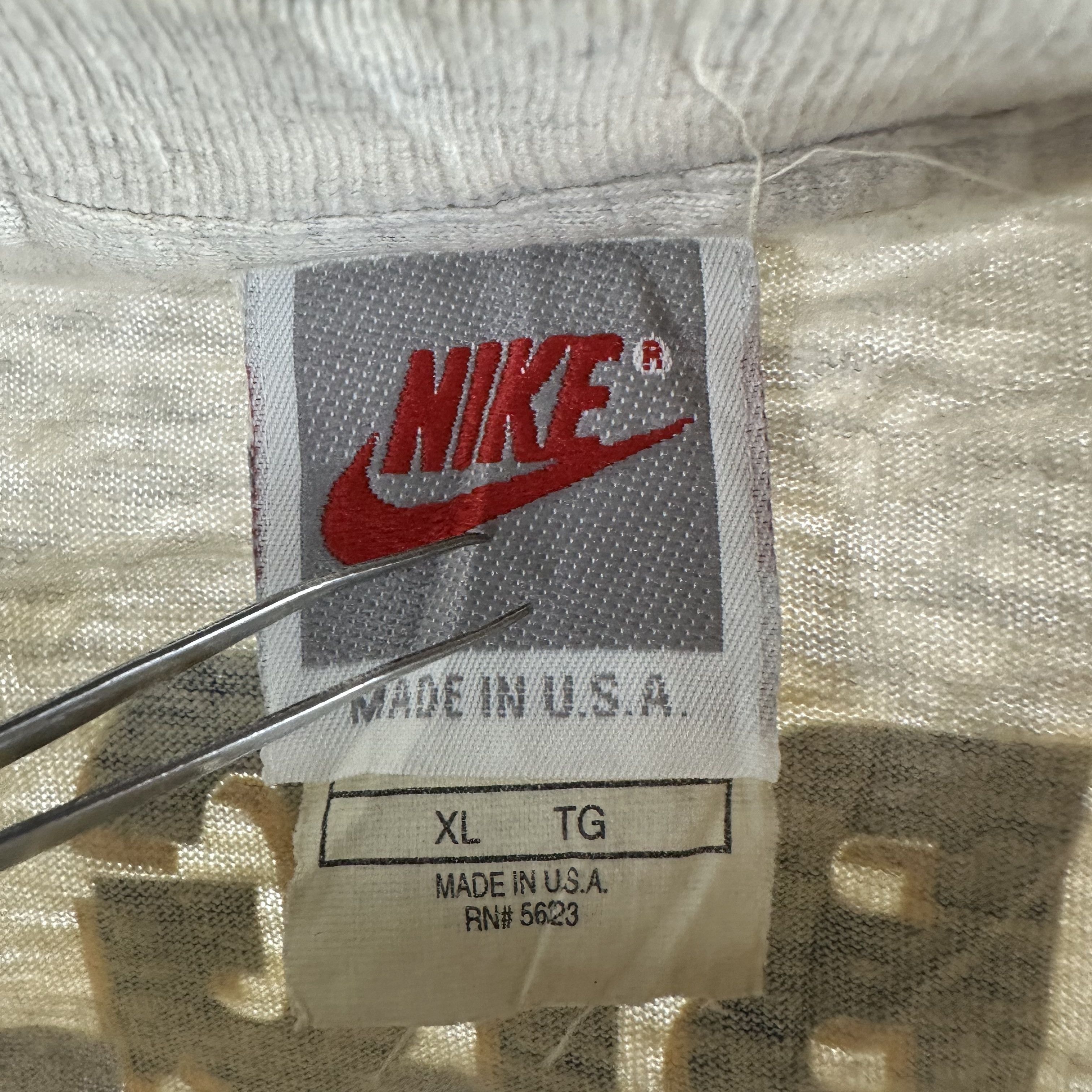 Vintage 90s Nike Basketball Chris Webber Big Man Big Game T-shirt Size US XL / EU 56 / 4 - 5 Thumbnail