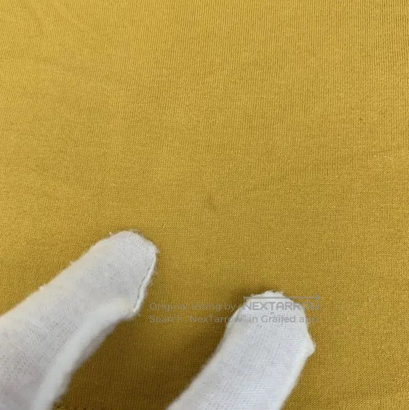 Fendi Fendi Yellow Graphic Women's T-Shirt . Size S / US 4 / IT 40 - 9 Thumbnail