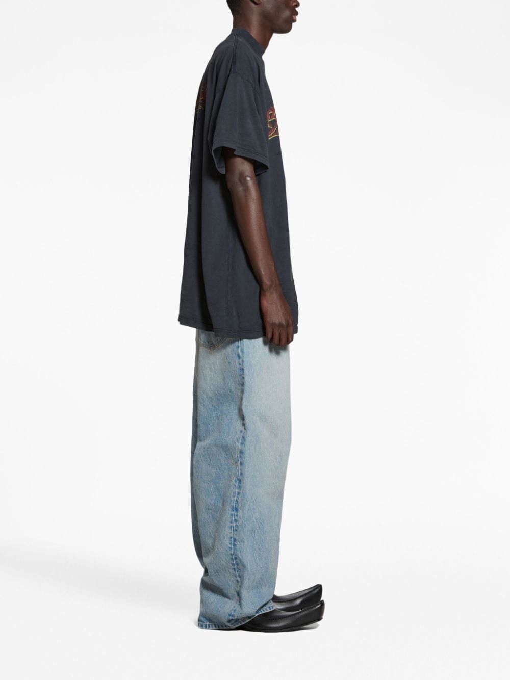 Balenciaga o1srvl11e0425 Offshore T-Shirt Oversized in Black Size M / US 6-8 / IT 42-44 - 2 Thumbnail