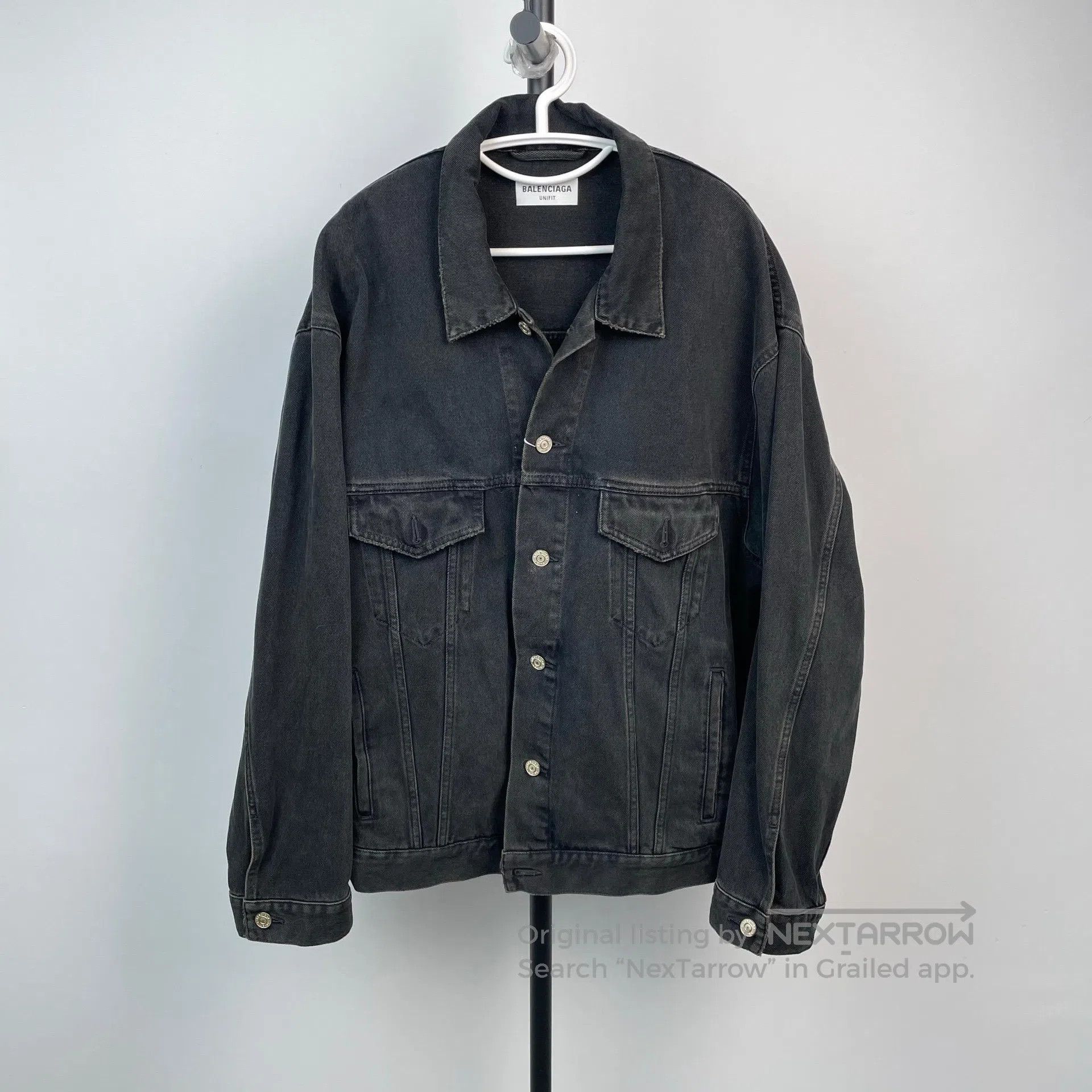 Balenciaga Balenciaga Black splatter double B graffiti logo single-br Size US S / EU 44-46 / 1 - 2 Thumbnail