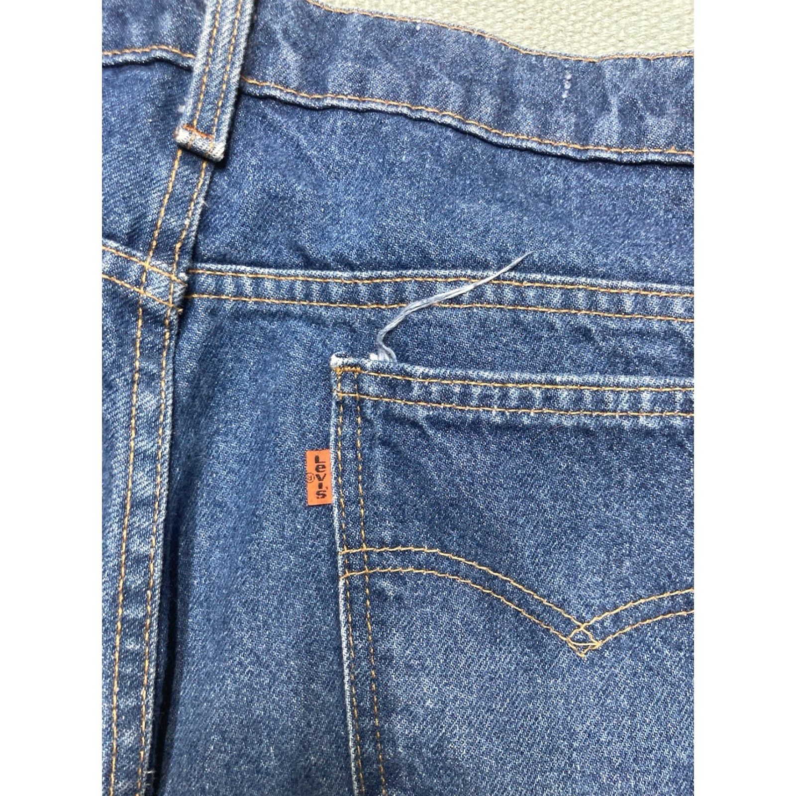 Levi's VINTAGE Levi’s 517 Jeans Bootcut Flare Leg Dark Wash Orange Tab 33x32 Mens 90s Jeans Size US 33 - 4 Thumbnail