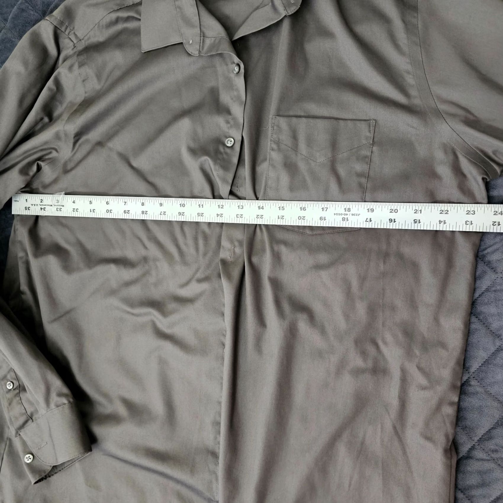 Van Heusen Van Heusen Dress Shirt Gray 17.5 36/37 Long Sleeve Button Collar 47 Chest Mens Regular Size 48R - 6 Thumbnail