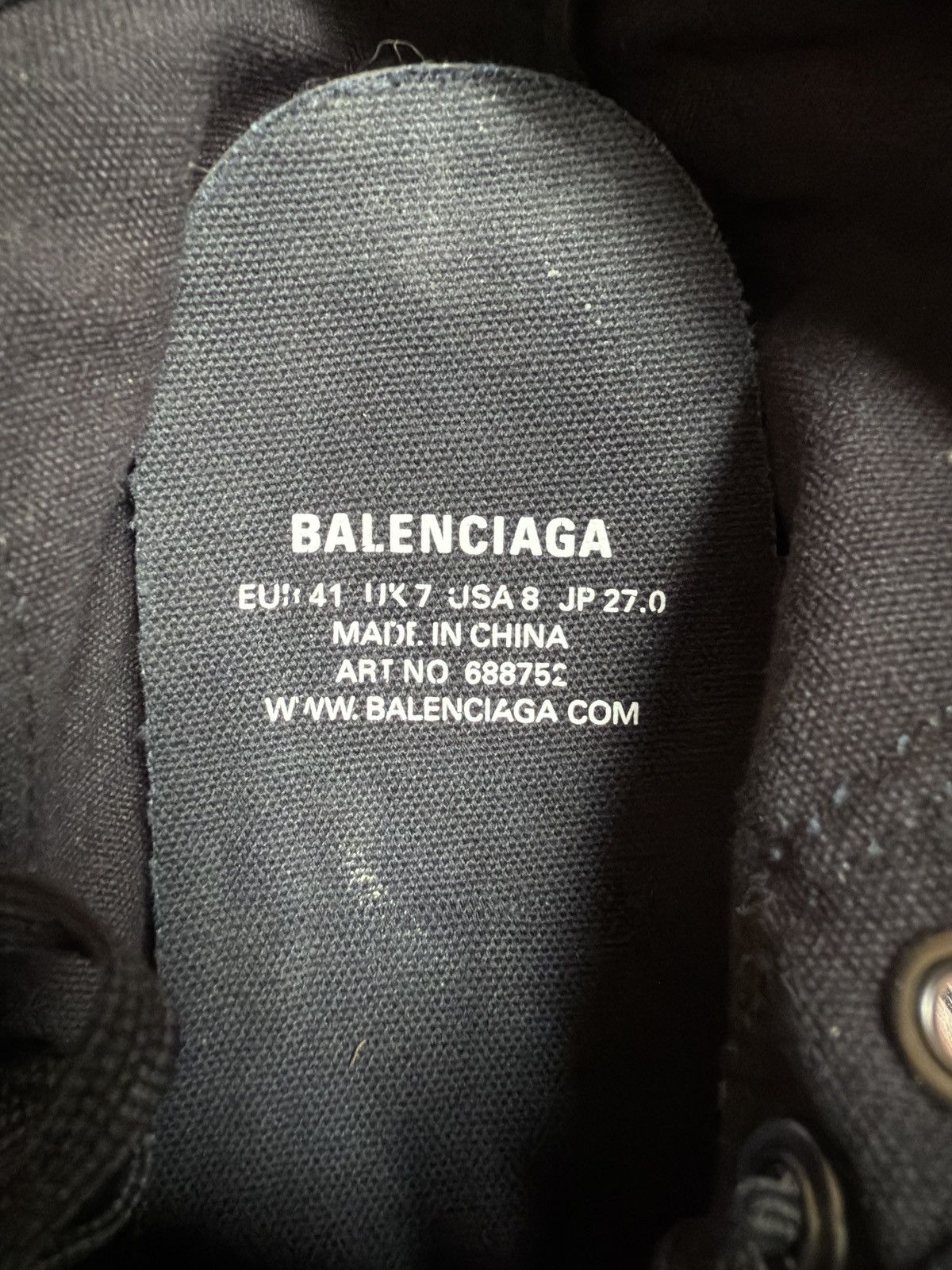 Balenciaga 🕷️🔥🔥distresa paris sneaker Size US 8 / EU 41 - 13 Thumbnail