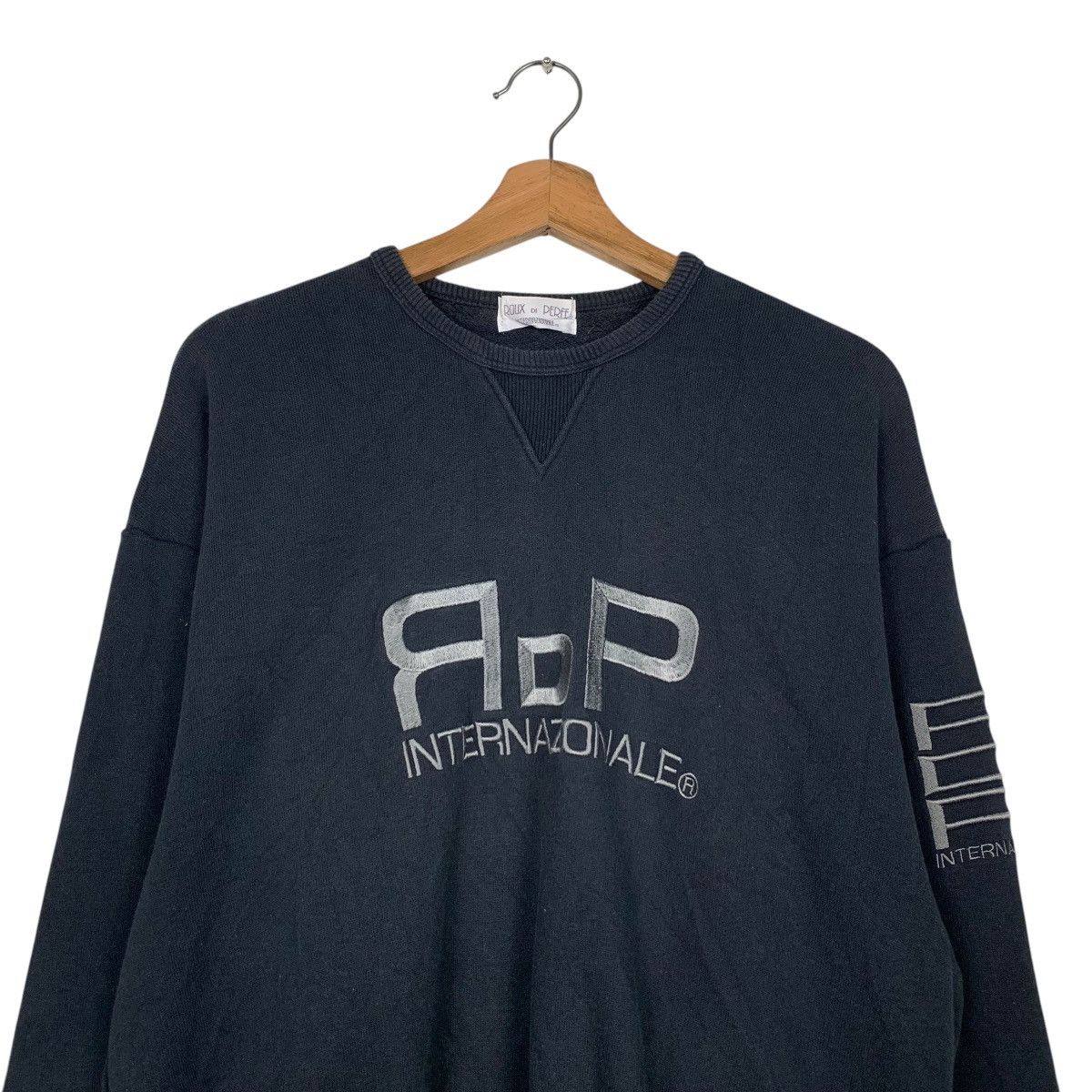 Japanese Brand ROUX DI PERFE Big Logo Crewneck Sweatshirt #2400-C107 Size US S / EU 44-46 / 1 - 2 Thumbnail