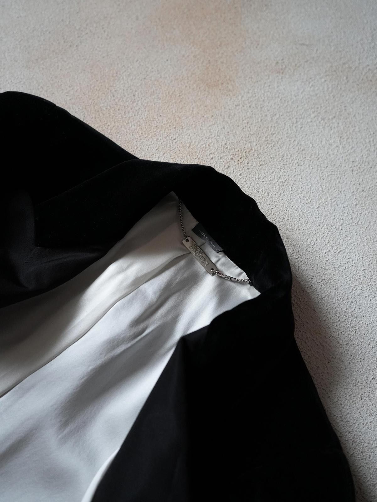 Other NEW FW2013 Alexander McQueen Velvet Tailored Blazer Women Size S / US 4 / IT 40 - 11 Thumbnail