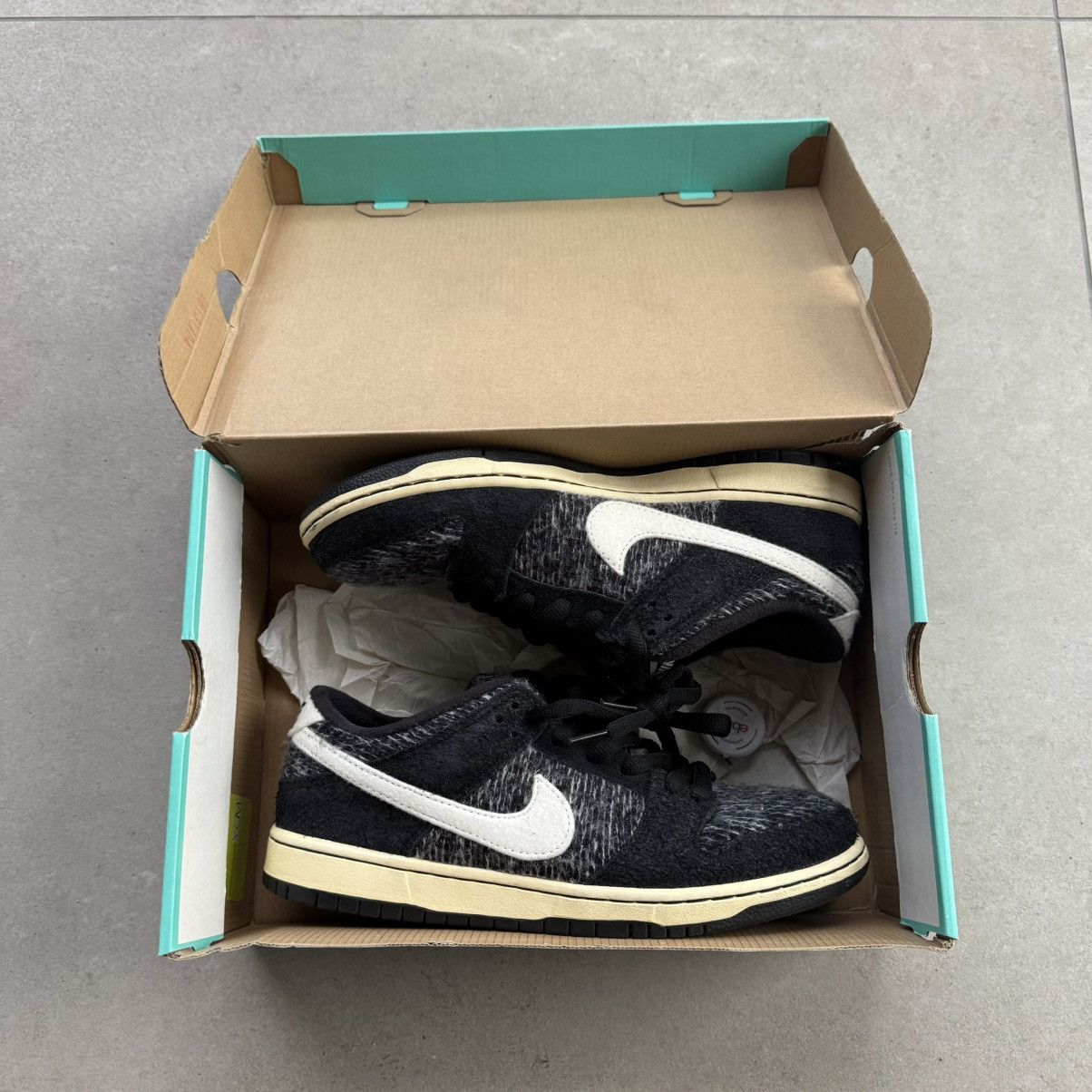 Nike SB Nike SB Dunk Low Warmth Pack 685174-005 Size US 9.5 / EU 42-43 - 7 Thumbnail