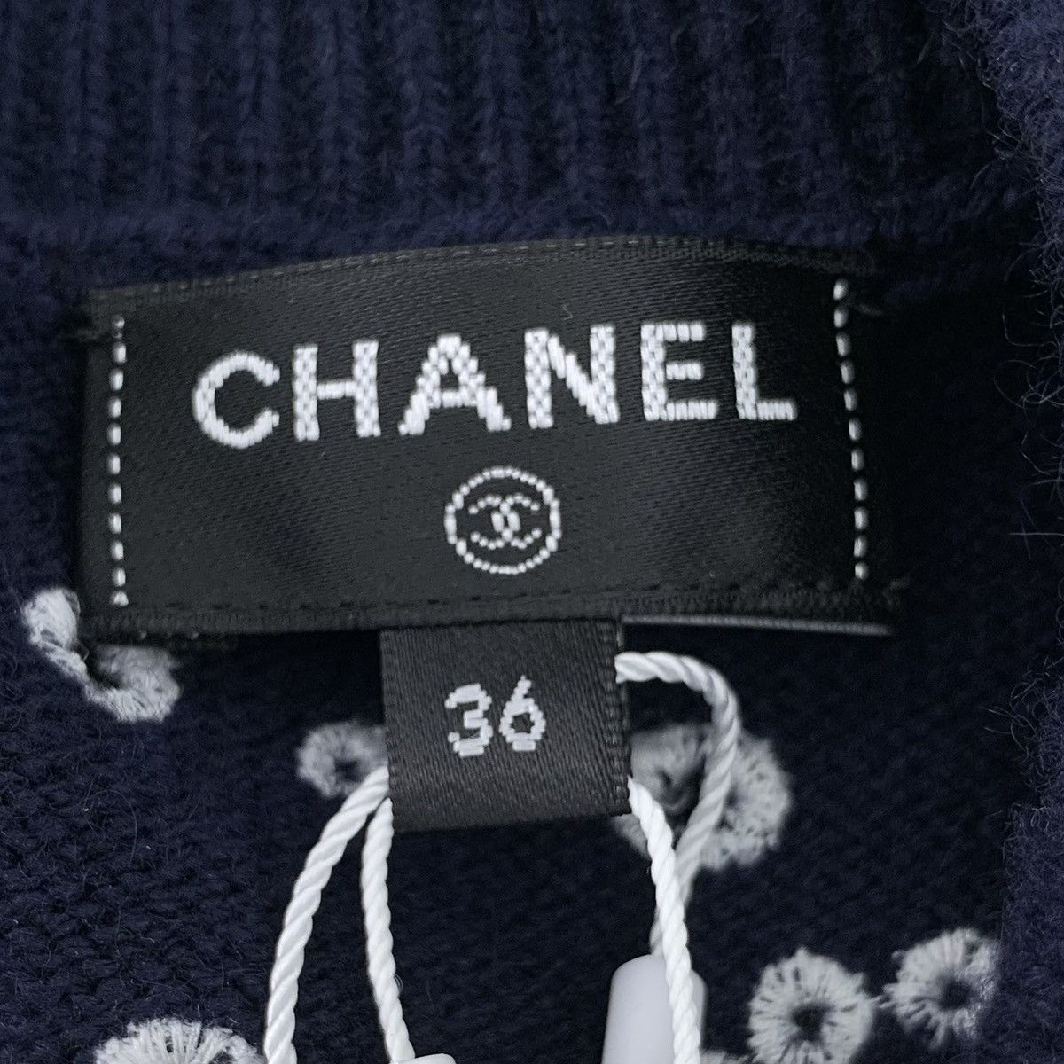 Chanel Chanel navy blue logo embroidered cashmere jumper Size XS / US 0-2 / IT 36-38 - 6 Thumbnail