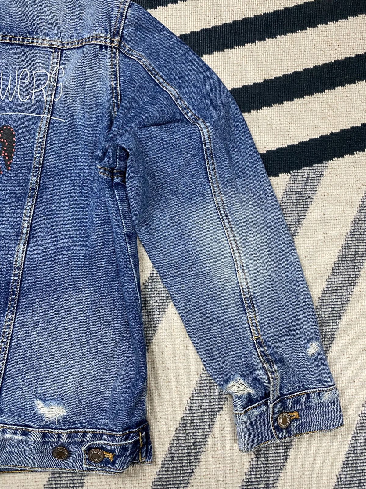 Zara No More Flowers vtg Denim jacket Size US L / EU 52-54 / 3 - 7 Thumbnail