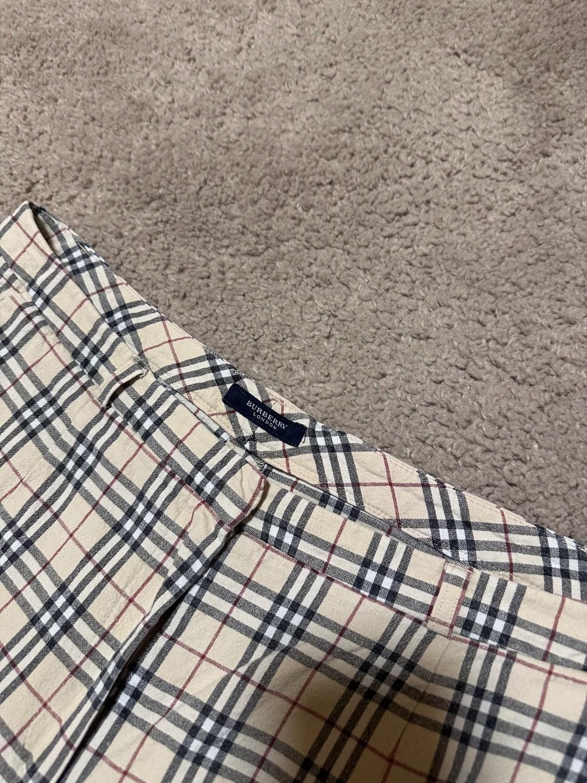 Burberry Burberry London Vintage Nova Check Flared Pants Sz IT 48 Size 34" / US 12 / IT 48 - 4 Thumbnail
