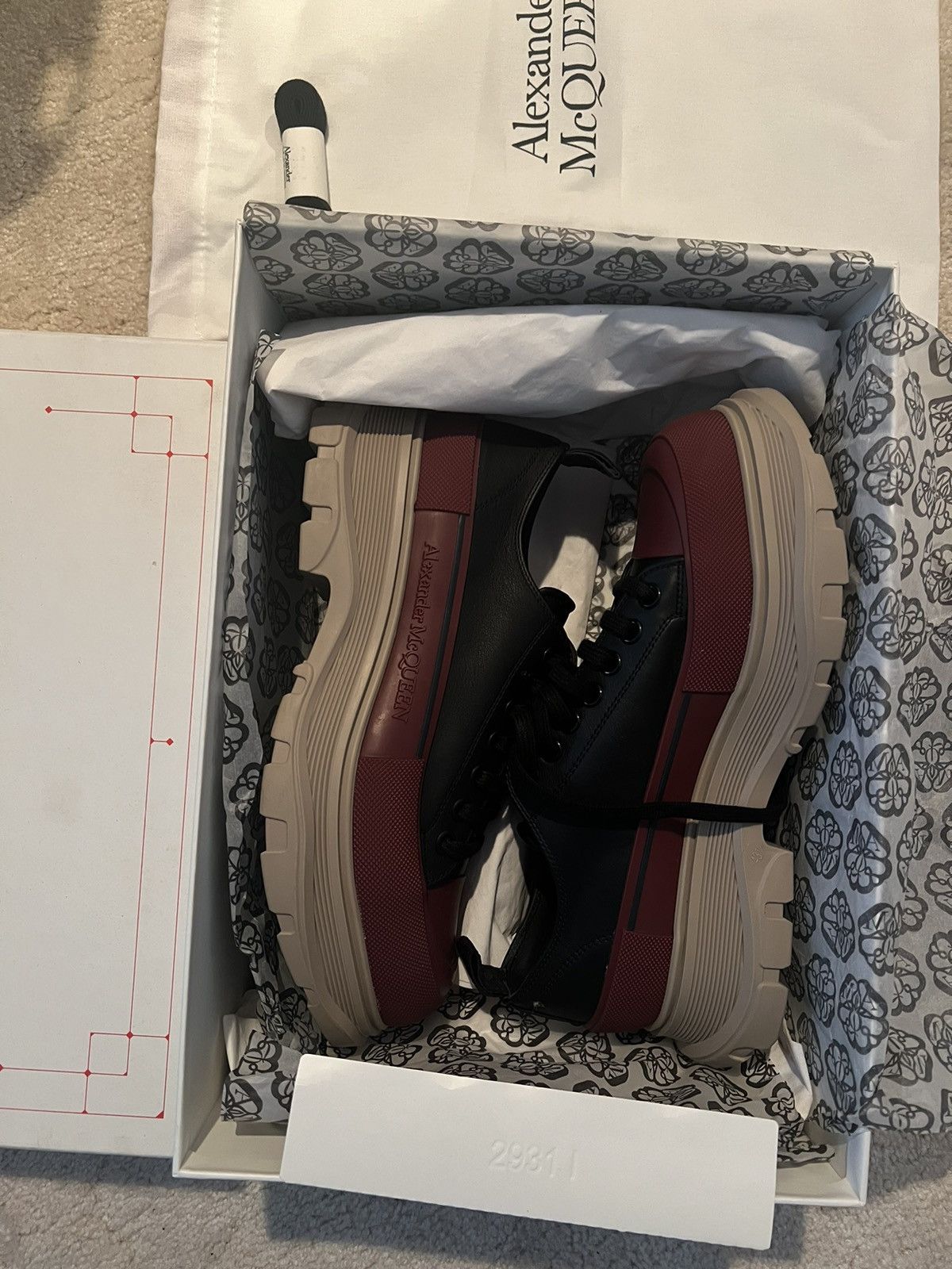 Alexander McQueen Alexander Mcqueen Tread Slick Size US 10.5 / EU 43-44 - 1 Thumbnail