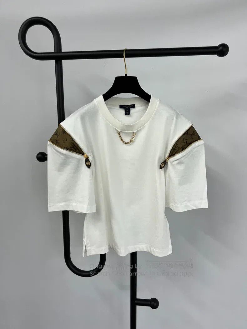 Louis Vuitton Louis Vuitton Presbyprint paneled zipper short sleeve Size M / US 6-8 / IT 42-44 - 2 Thumbnail
