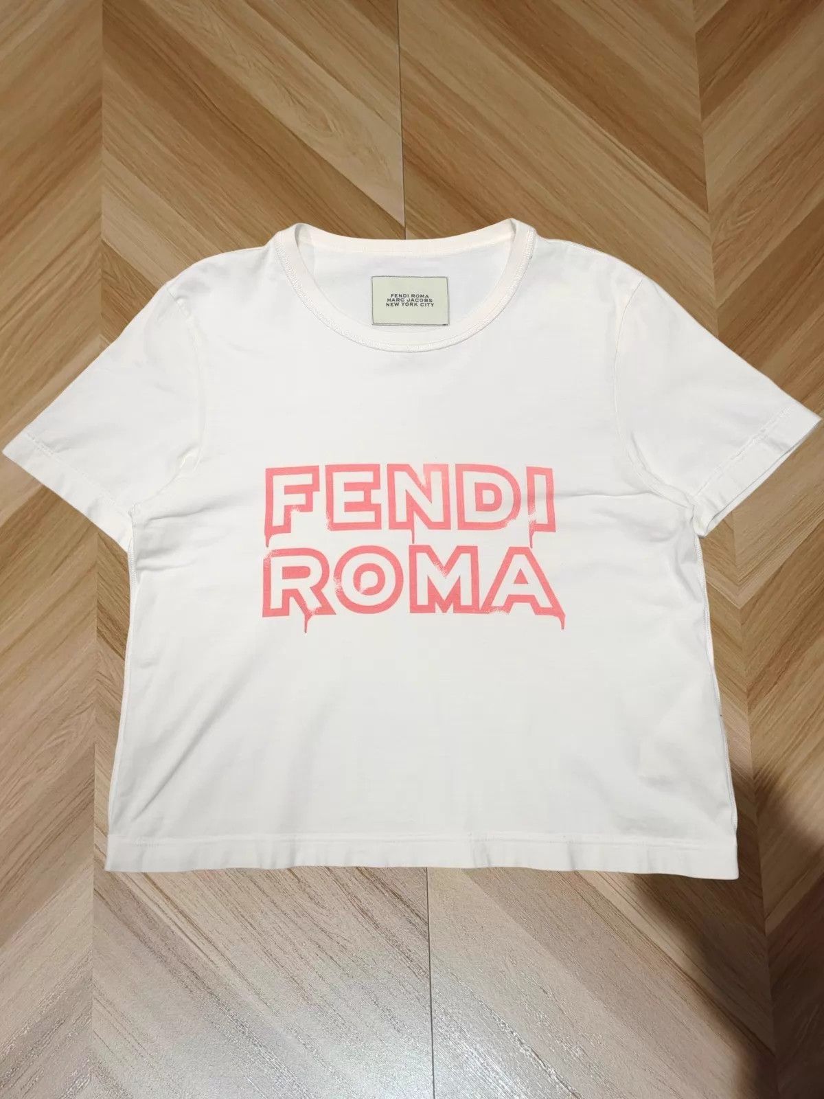 Fendi Fendi Women's 99% new short-sleeve tee S Size S / US 4 / IT 40 - 1 Thumbnail