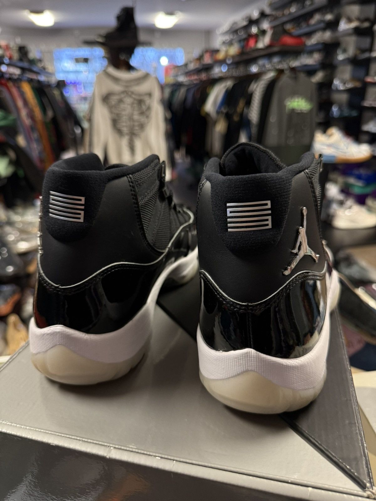 Jordan Brand × Nike Jordan 11 Jubilee Size 9.5 Clean Condition W/ BOX Size US 9.5 / EU 42-43 - 9 Thumbnail