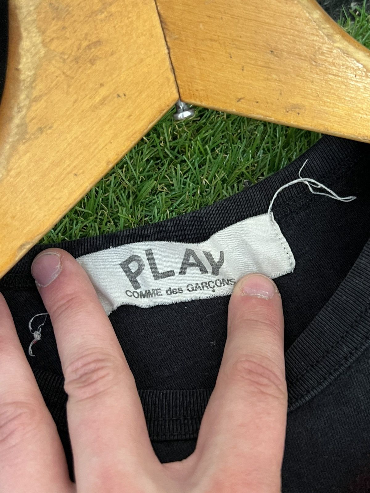 Comme des Garcons PLAY CDG Comme des Garcons Play Distressed T shirt Black Hearts Size M / US 6-8 / IT 42-44 - 6 Thumbnail