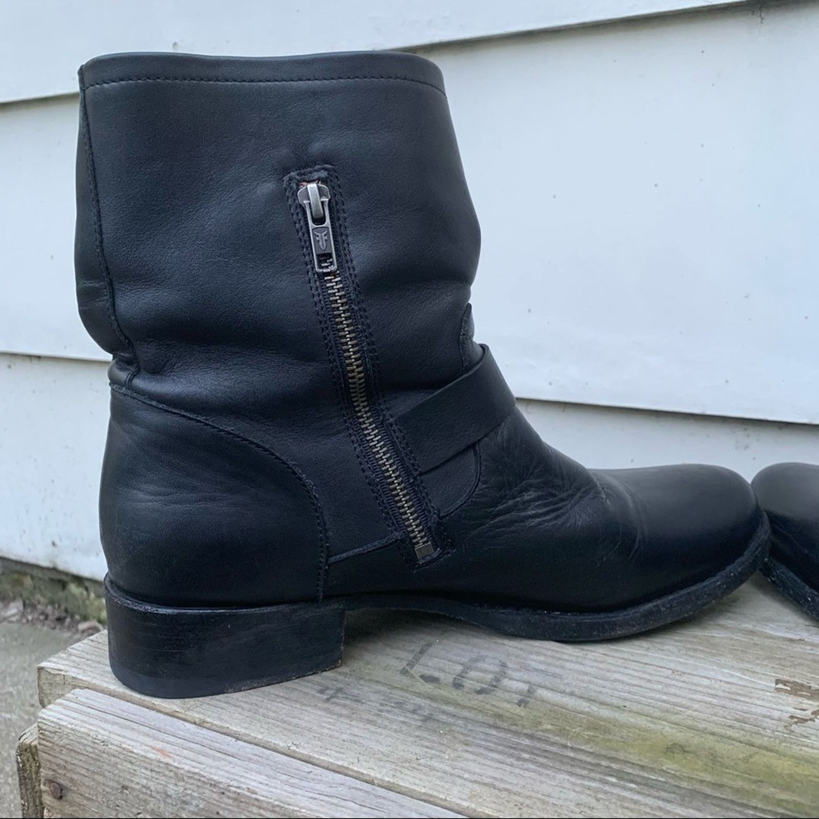 Frye Frye Vicky Engineer Boots black buckle leather 11B Size US 11 / IT 41 - 7 Thumbnail