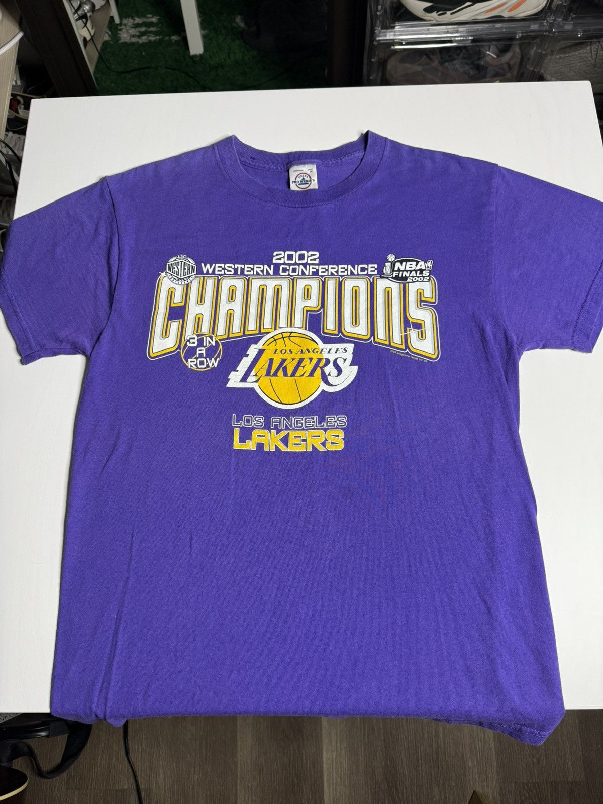 Vintage VINTAGE 2002 LA Lakers Champions Tee “Purple” [ M ] PREOWNED Size US M / EU 48-50 / 2 - 3 Thumbnail