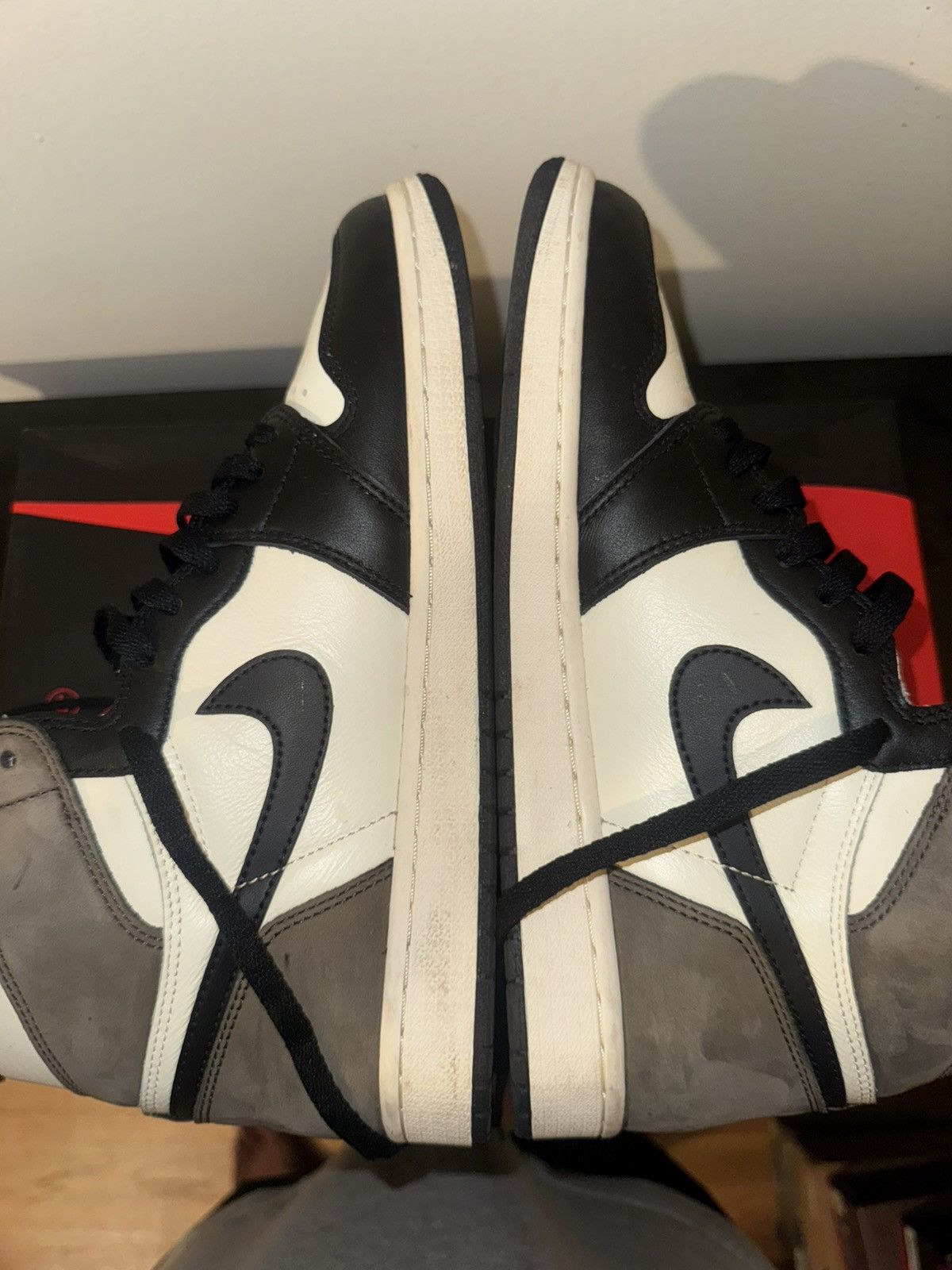 Jordan Brand Air Jordan 1 High OG Size US 10 / EU 43 - 8 Thumbnail