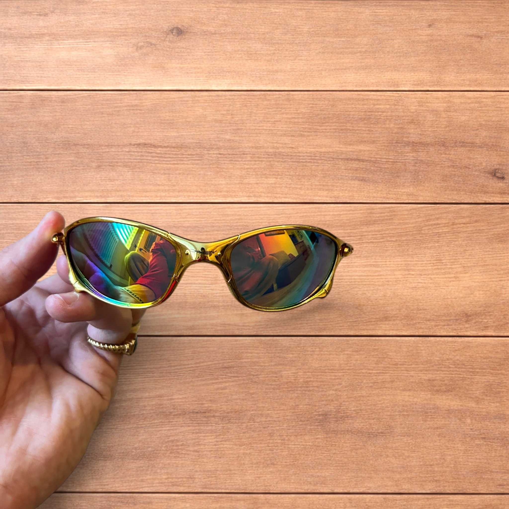 Japanese Brand Metal frame sunglasses in gold w. multicolour rainbow lens. Size ONE SIZE - 4 Thumbnail