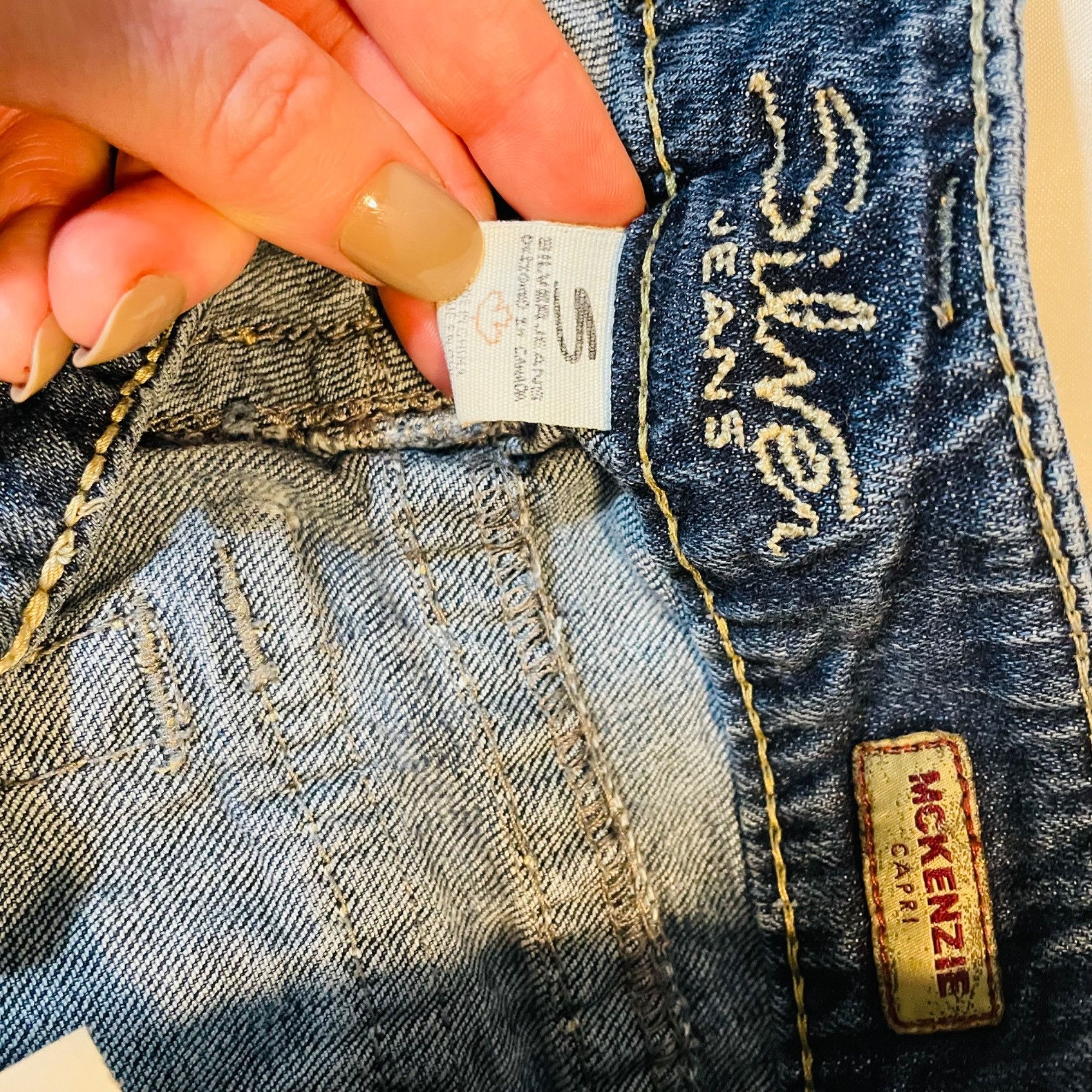 Silver Jeans Co. Womens Silver Capri Jeans Suki Distressed Blue Wash Size 26 Size 26" / US 2 / IT 38 - 4 Thumbnail