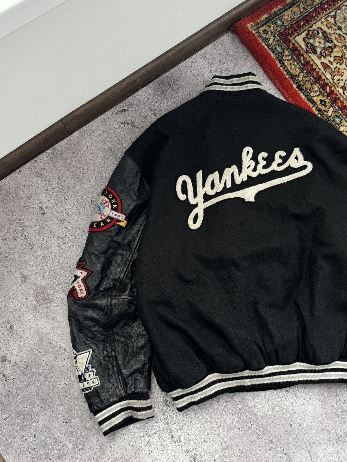 G-III Archive New York Yankees Jay Z Varsity Bomber XL Jacket Size US XL / EU 56 / 4 - 17 Thumbnail