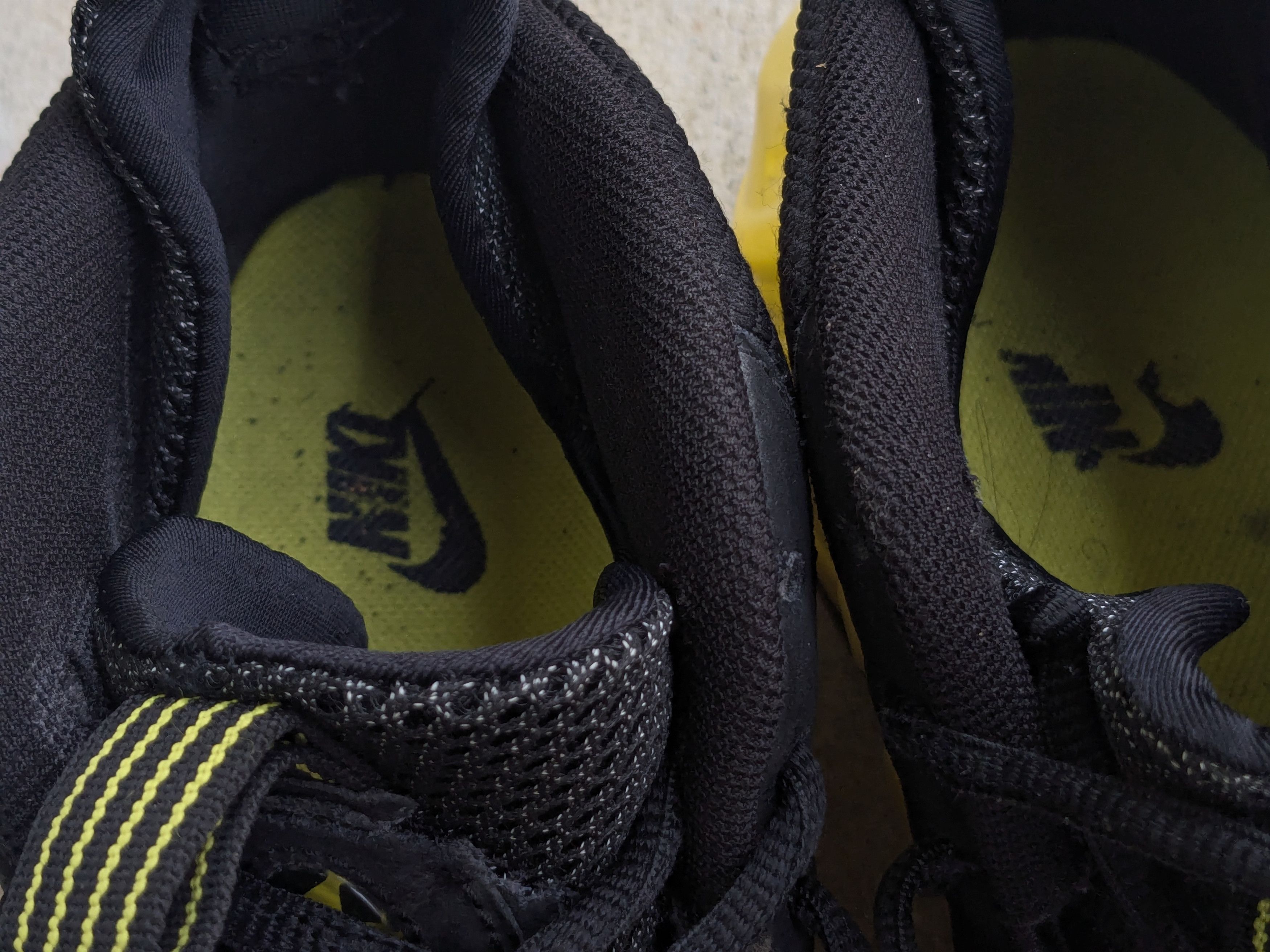 Nike Nike Air Foamposite One Electrolime Yellow 314996-330 Black Size US 11.5 / EU 44-45 - 4 Thumbnail