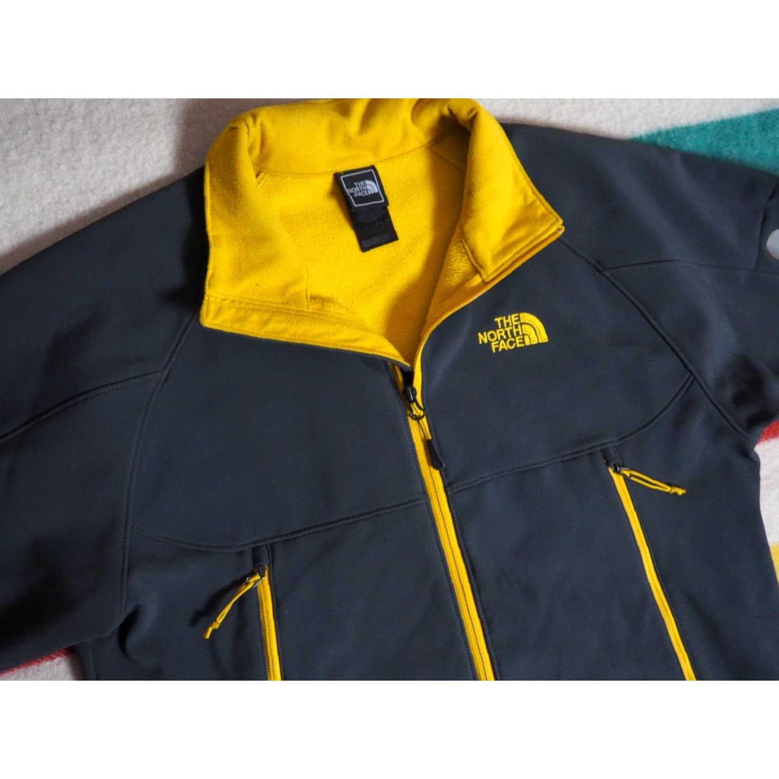 The North Face VINTAGE The North Face Windwall Jacket Mens M Gray Solid Zip Windbreaker Size US M / EU 48-50 / 2 - 2 Thumbnail