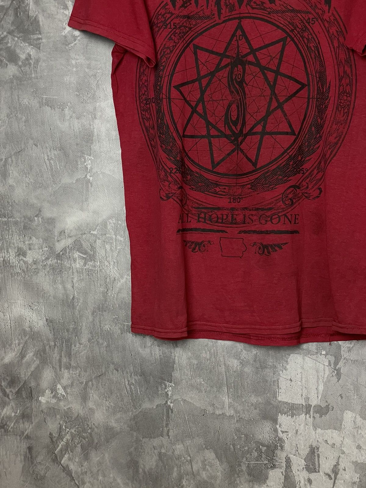 Band Tees × Slipknot × Vintage Vintage Slipknot Band Tees 2016 Tour T-Shirt Size US M / EU 48-50 / 2 - 5 Thumbnail