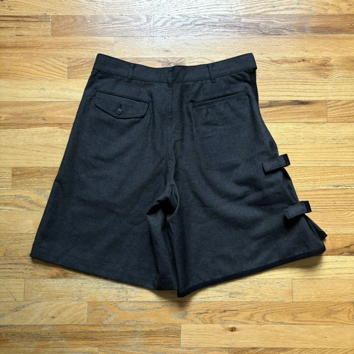 Comme des Garcons Homme Plus SS2010 Wool Side Buckle Shorts Size US 30 / EU 46 - 4 Thumbnail