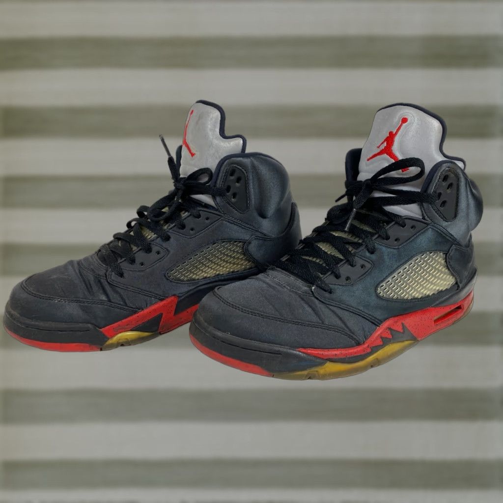 Jordan Brand Nike Air Jordan 5 Retro Satin Bred 136027-006 Sz 12 Mens Sneaker Size US 11 / EU 44 - 1 Thumbnail