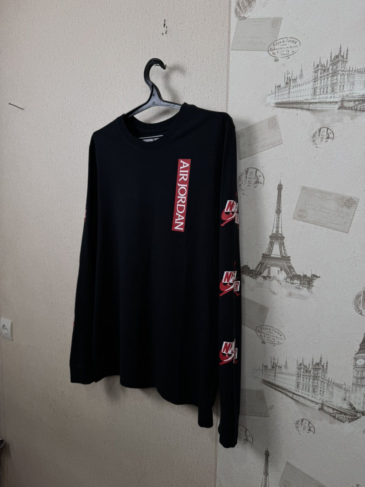 Jordan Brand Air Jordan Long Sleeve Classic Jumpman L Sports Black Men Size US L / EU 52-54 / 3 - 5 Thumbnail