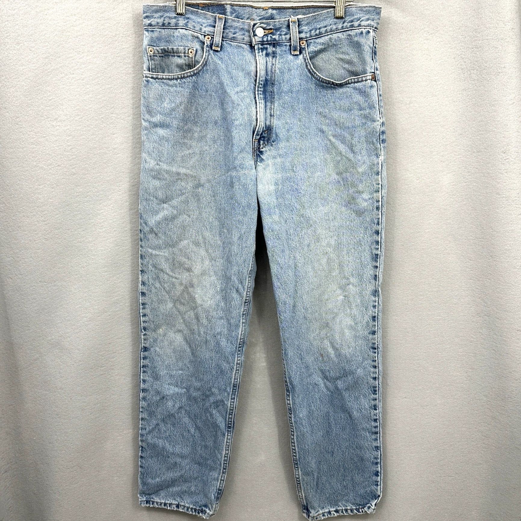Levi's VINTAGE Levi's Levi's 550 Jeans Mens 34x32 Blue Denim 90s Y2K 5-Pocket Relaxed Regular Size 34 USA Leather Logo read Vintage 550 jeans USA Mens 34x32 Size US 34 / EU 50 - 2 Thumbnail
