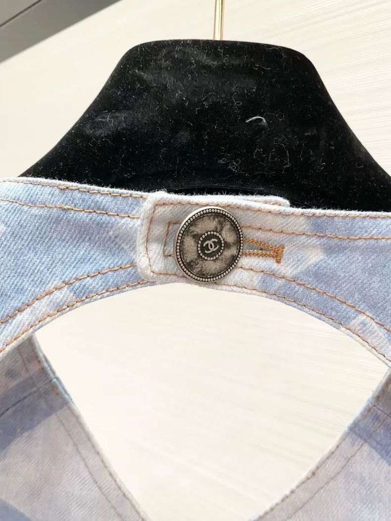 Chanel Chanel Denim jumpsuit Size 42" / US 20 - 6 Thumbnail