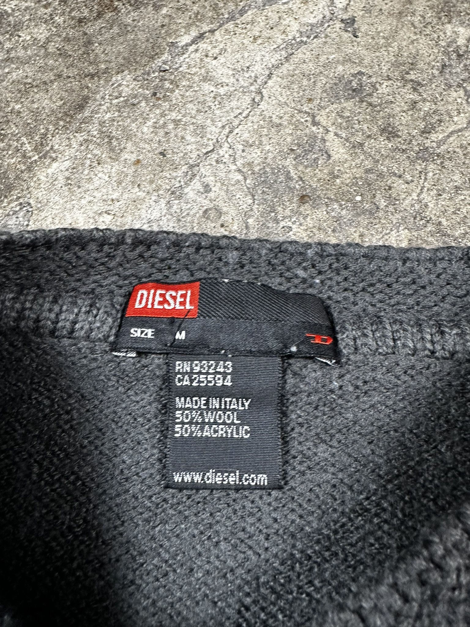 Diesel Vintage Y2k Diesel Wool Knit Logo Archive Sweater 2000s Size M / US 6-8 / IT 42-44 - 4 Thumbnail