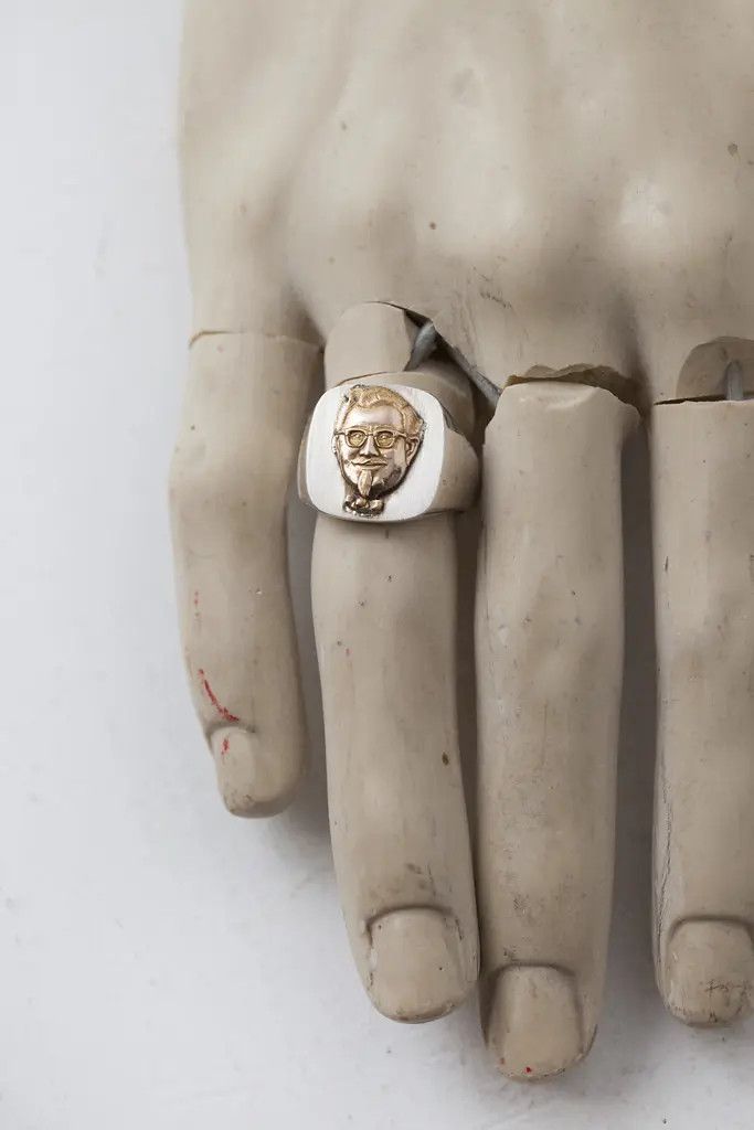 Vintage KFC Colonel Sanders 10k silver ring Size ONE SIZE - 1 Thumbnail
