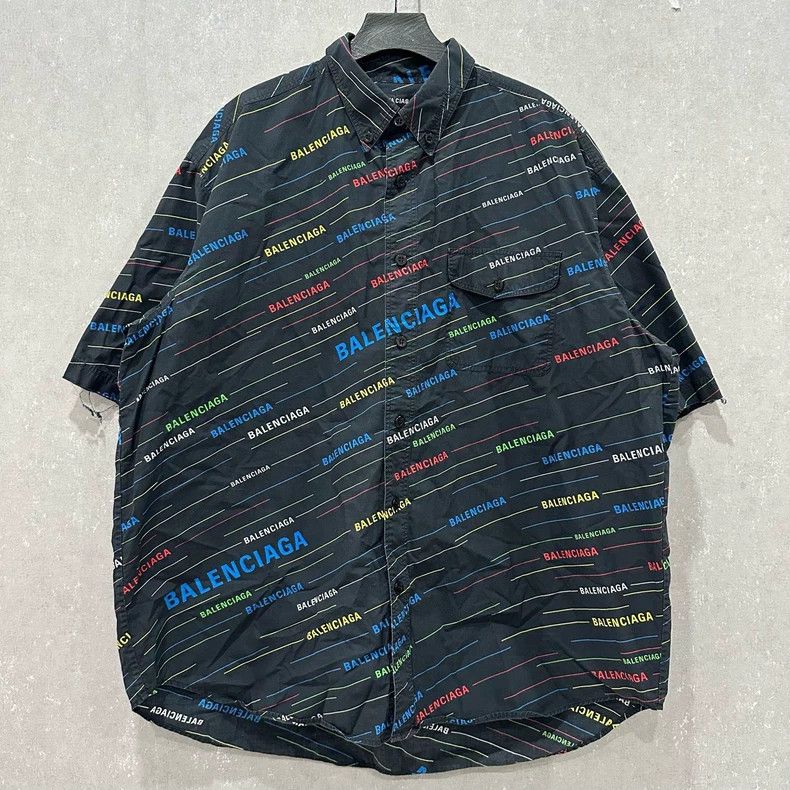 Balenciaga Balenciaga Black bullet screen full of color letters short Size US XXS / EU 40 - 1 Thumbnail