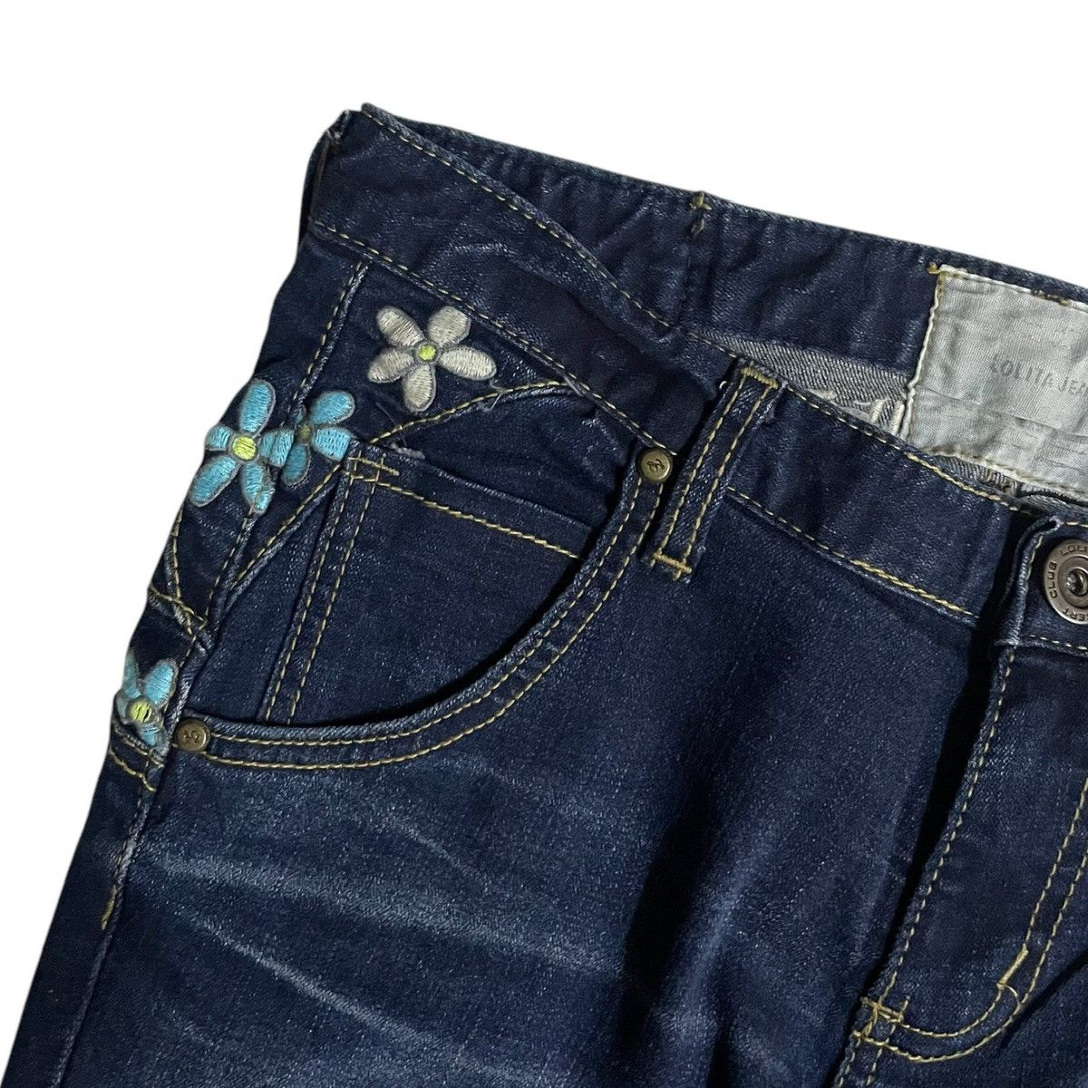 Japanese Brand YOSHITOMO NARA ALICE IN WONDERLAND DENIM Size US 30 / EU 46 - 4 Thumbnail