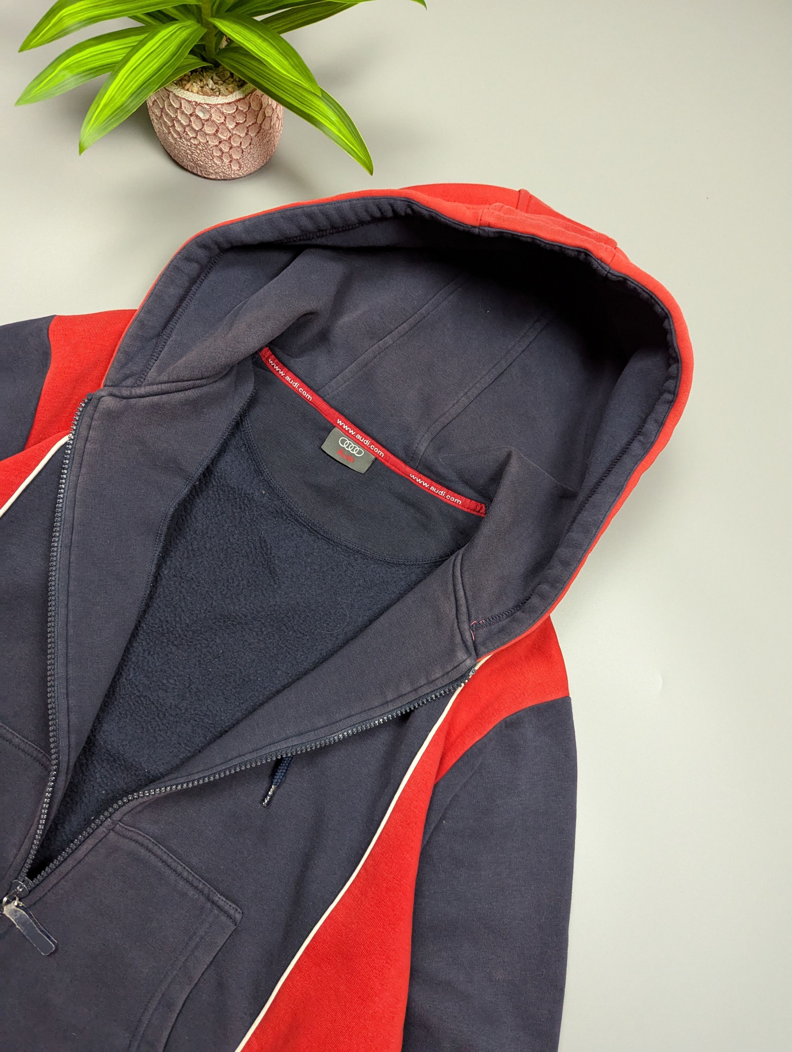 Audi AUDI Sport Vintage Men's Insulated Full Zip Hoodie Size US M / EU 48-50 / 2 - 5 Thumbnail