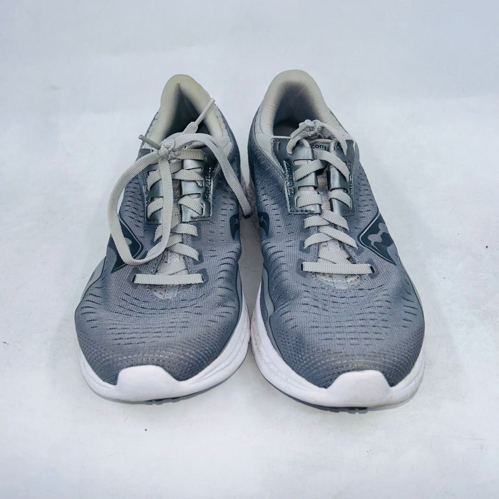 Saucony SAUCONY MENS KINVARA 11 SILVER RUNNING SHOE SIZE 8.5D Size US 8.5 / EU 41-42 - 2 Thumbnail