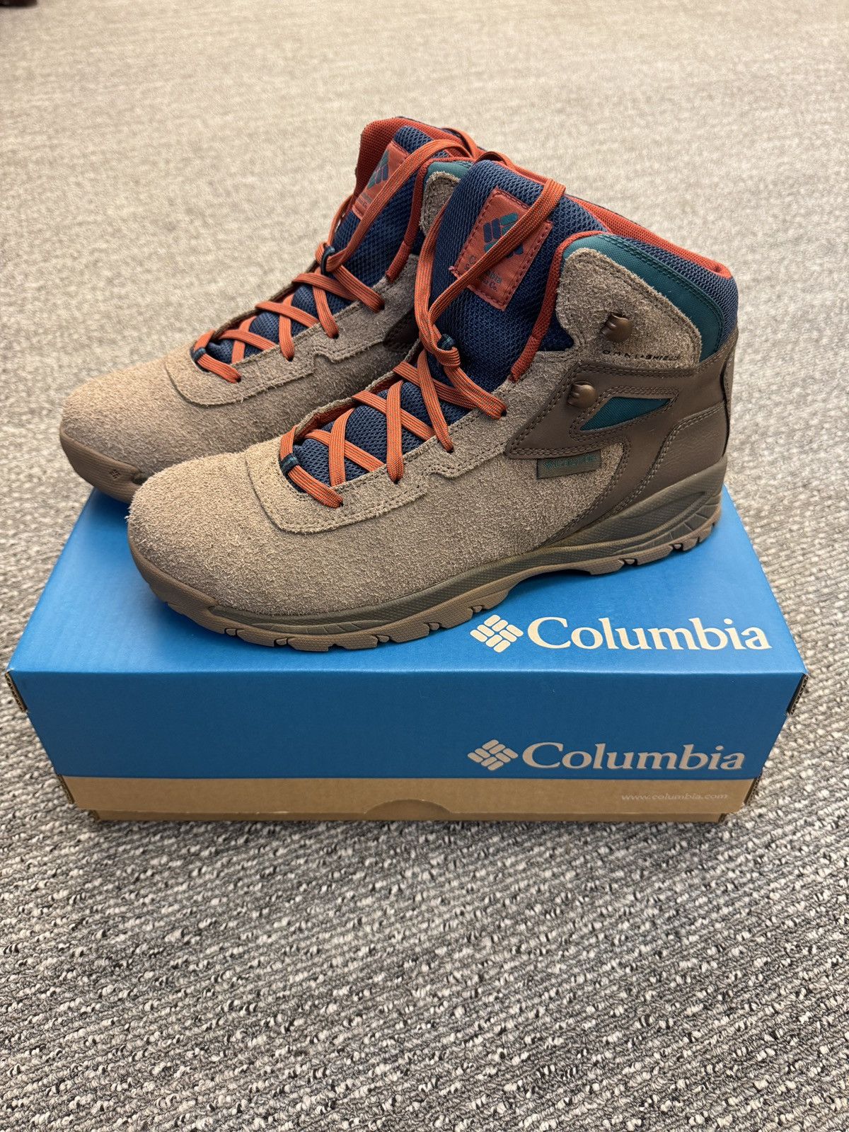 Columbia Columbia Newton Ridge BC Omni Shield Size US 11 / EU 44 - 1 Thumbnail