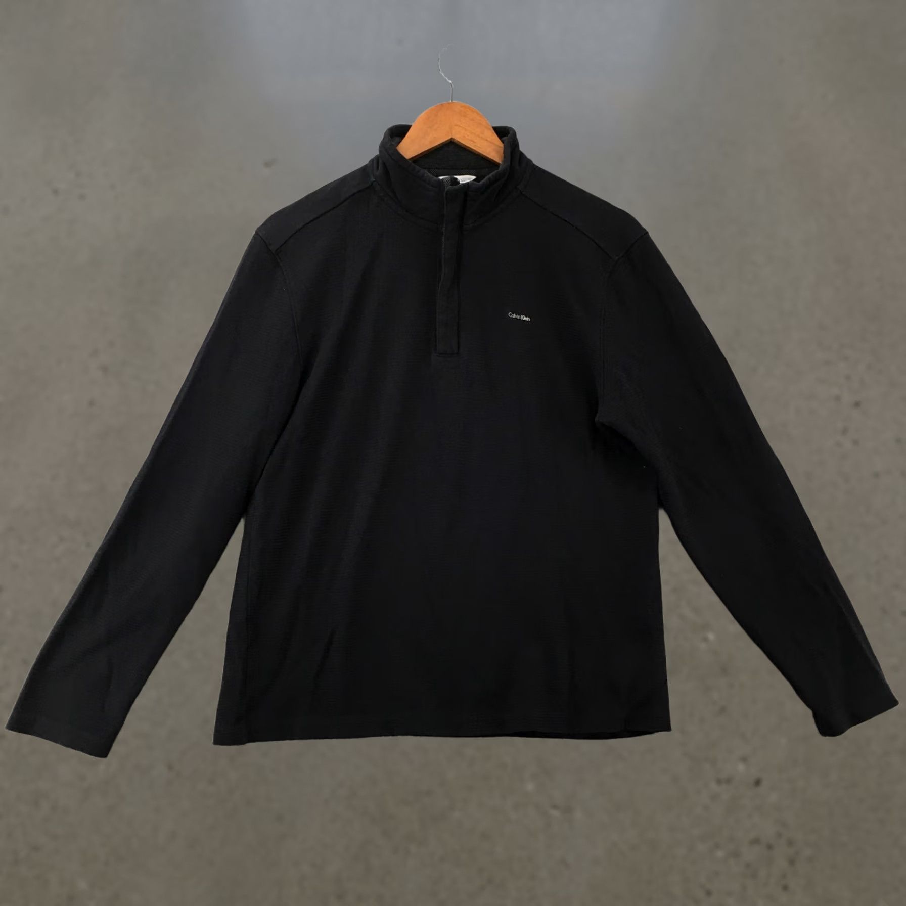 Calvin Klein Calvin Klein Sweatshirt Mens Medium Black Fleece Long Sleeve Pullover Half Zip Size US M / EU 48-50 / 2 - 1 Thumbnail