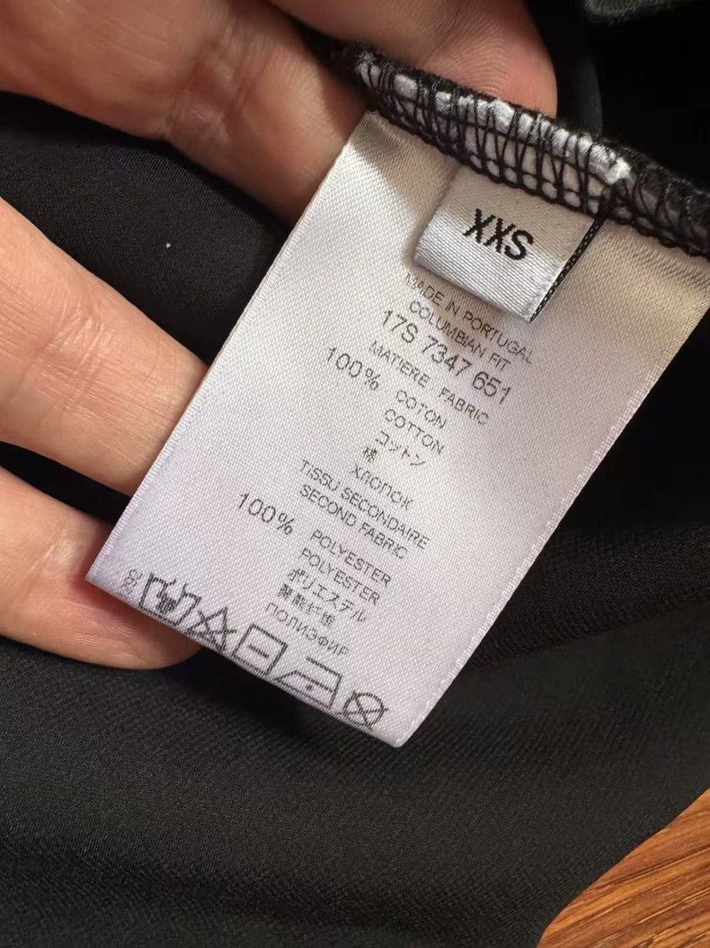 Givenchy Givenchy Ripped T-Shirt, XXS Size, Classic Black Size US XXS / EU 40 - 6 Thumbnail