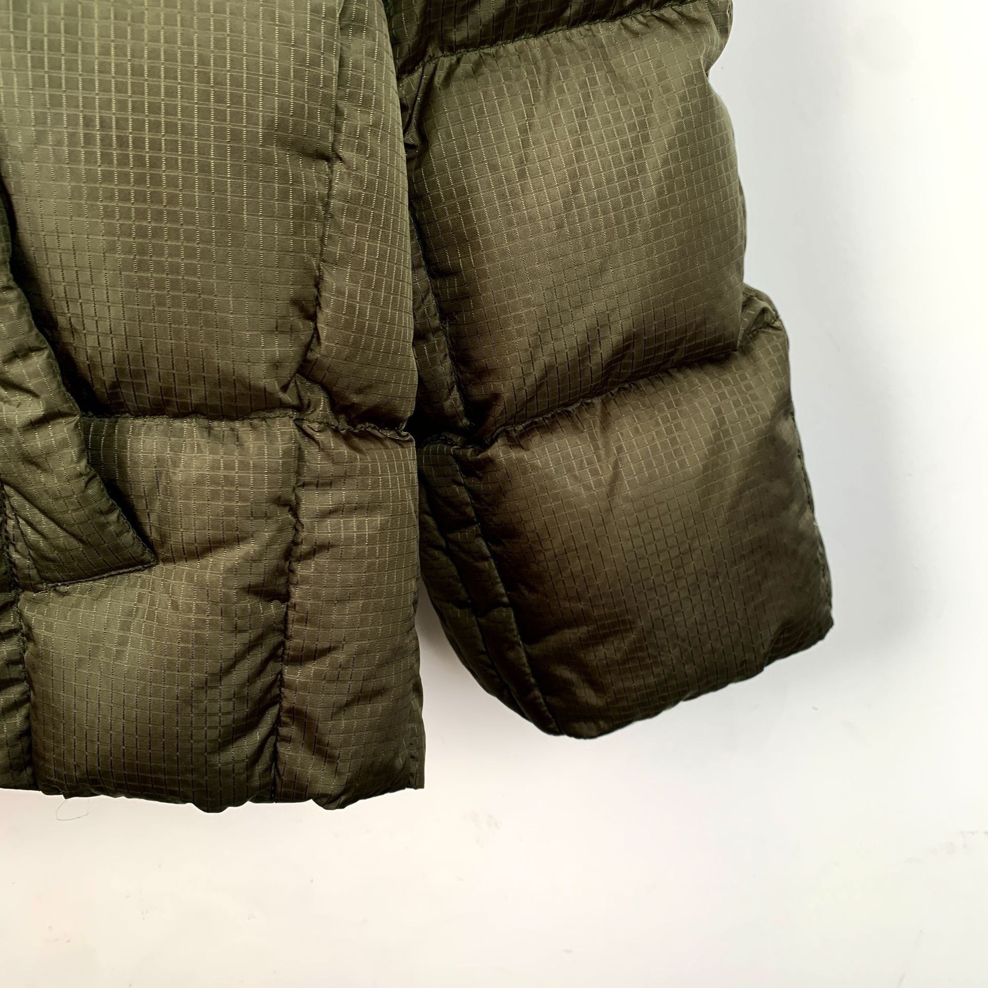 Louis Vuitton Louis Vuitton Womens Hooded Down Puffer Coat Olive Green Siz Size M / US 6-8 / IT 42-44 - 5 Thumbnail