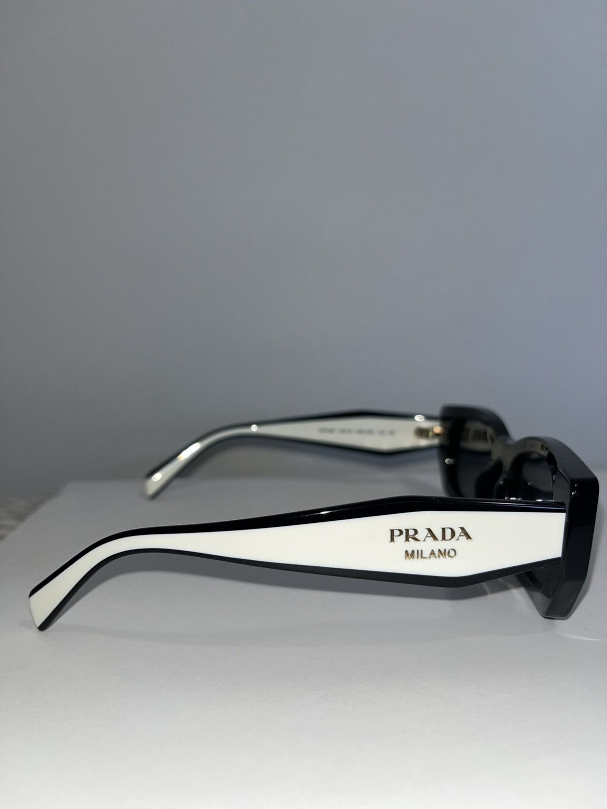 Prada Prada sunglasses Worn once Size ONE SIZE - 4 Thumbnail