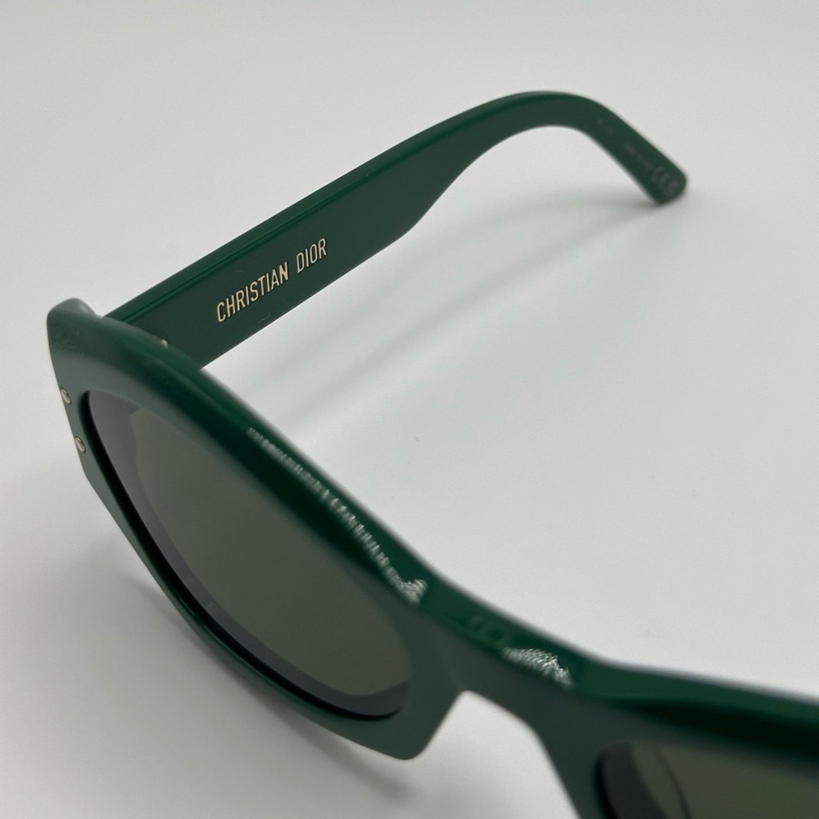 Dior NEW Dior Sunglasses CD40058U 96N SignatureB1U ShinyDarkGreen Size ONE SIZE - 3 Thumbnail