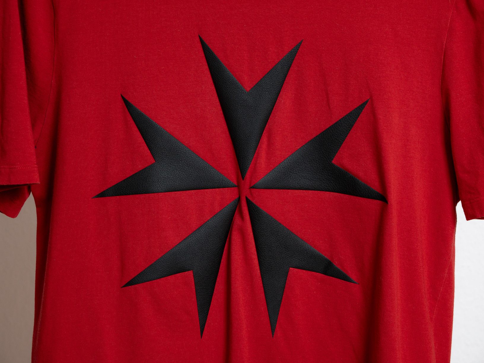 Neil Barrett Neil Barrett Military Star Tee Red M Size US L / EU 52-54 / 3 - 2 Thumbnail