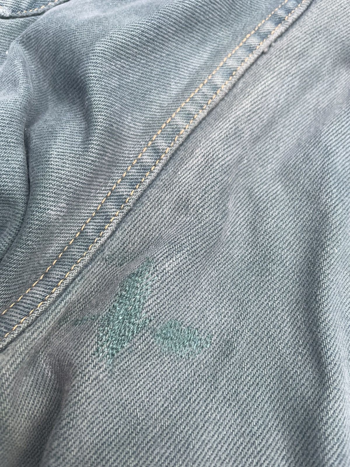 Levi's Vintage 1998 Levis 505 Single R Faded Distresed Size US 33 - 16 Thumbnail
